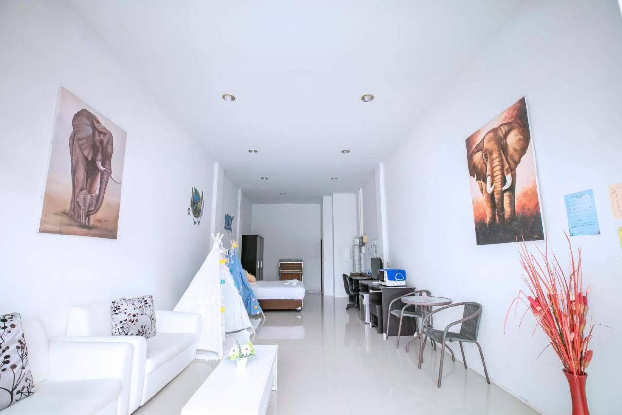 Only Blue Hotel Patong Екстер'єр фото